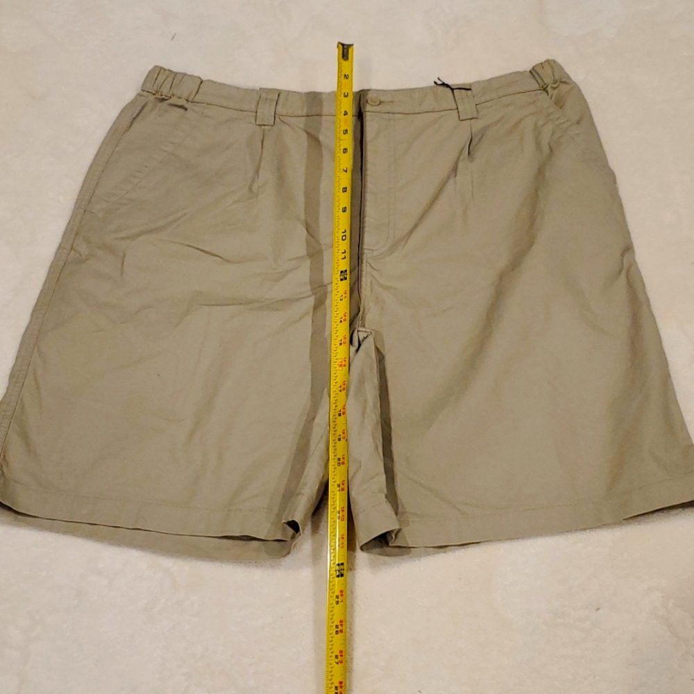 Sun River Clothing Co. Shorts   sz 40